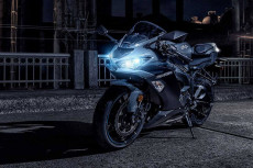 Tantang Yamaha, Kawasaki...