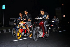 Penusuk Anggota Ormas...