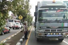 Tertabrak Truk saat...