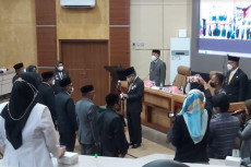 Gerbong Mutasi Bergerak,...