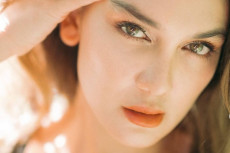 Luna Maya Klarifikasi...