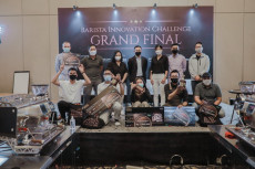 Melahirkan Barista Kreatif...
