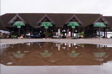 Dua Terminal di Makassar...