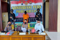 5 Bulan Buron, Manager...