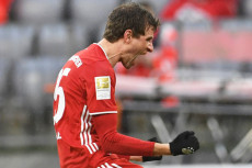 Bayern Kampiun Piala...