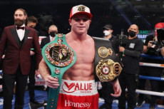 Jalan Terjal Saul Canelo...