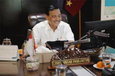 Luhut Targetkan Pembangunan...
