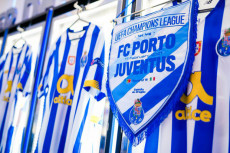 Susunan Pemain Porto...