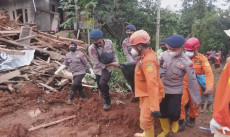 Korban Terakhir Longsor...