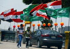 UEA dan Qatar Gelar...