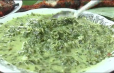 Kuliner Legendaris Daun...