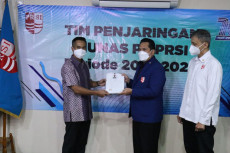 Anindya Bakrie Resmi...