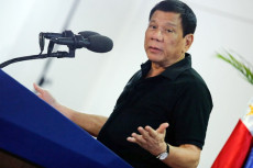Duterte Gantung Nasib...