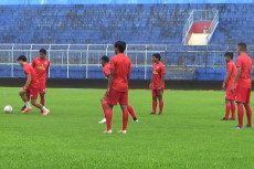 Terjebak di Grup Sulit,...