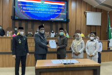 Legislator Usul Kantor...