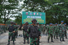 TNI-Polri Jamin Tak...
