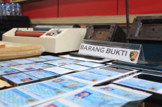 Setahun Bikin 225 e-KTP...