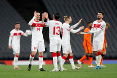 Yilmaz Bikin Hatrick,...
