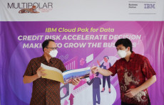 Lewat IBM Cloud Pak...