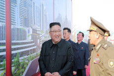 Rezim Kim Jong-un Tembakkan...