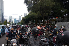 Pintu Masuk Polda Metro...