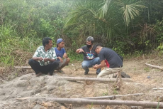Tolak Tambang Batu Bara,...