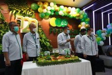 Rayakan HUT ke 120,...
