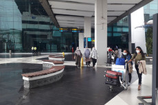 Penumpang di Bandara...