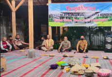 Miliki Pendopo Pertemuan,...