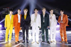 BTS Pecahkan 2 Rekor...