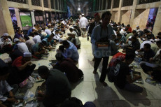 Pemkot Depok Larang...