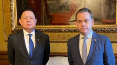 Inggris Tawarkan Perlindungan...