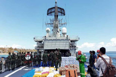 TNI Kerahkan KRI Ahmad...