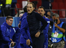 Chelsea Tembus Semifinal...