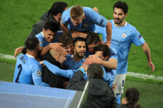 Antar Man City ke Semifinal...