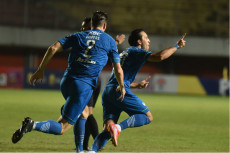 Persib Bandung Pakai...