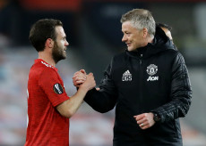 Manchester United Tak...