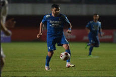 Robert Soroti Jenderal...