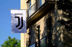 Abaikan Protes, Juventus...