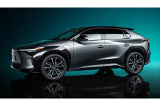 Toyota Pamerkan SUV...
