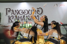 Panggung Kahanan Menghidupkan...