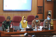 Pemkab Gresik Siapkan...