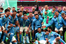 Manchester City Sentuh...