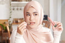 Tips Tampil Cantik Natural...
