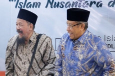 Ketua Lesbumi PBNU KH...