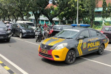 Pengunjung Pasar Tanah...