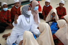 Adik Bungsu Mahfud MD...
