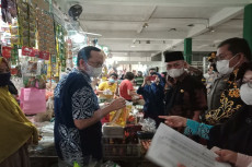 Pantau Harga Sembako...