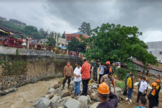 Korban Banjir Parapat...