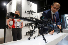 Pengeluaran Militer...
